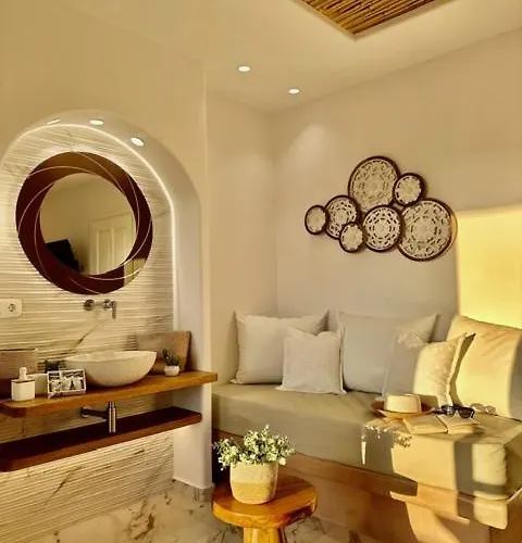 Maria's 3* Agia Anna (Naxos)